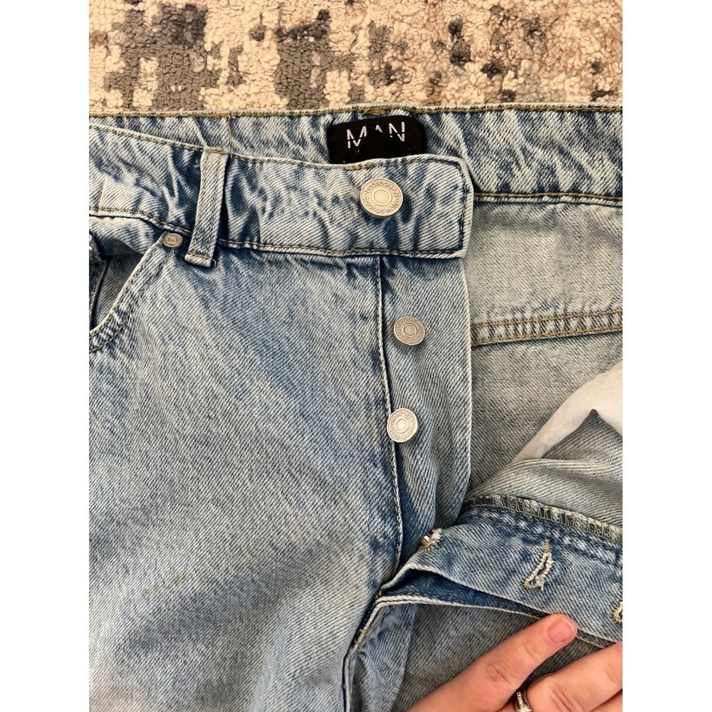 BoohooMAN Mens Light Wash Denim Cargo Jeans Multi Pocket Streetwear Blue US 34 - Picture 6 of 8